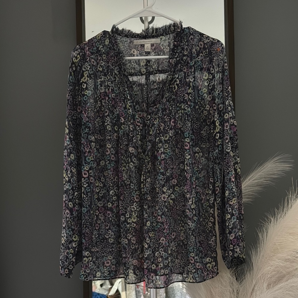 LC Lauren Conrad Black Ruffled Long Sleeve Blouse‎